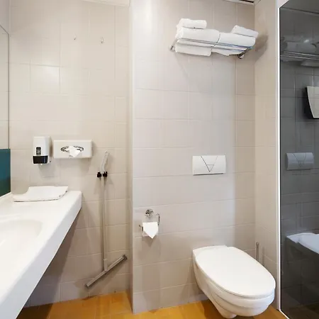 Hestia Seaport Hotell 3*