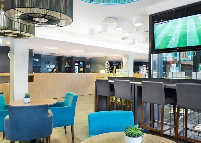 Отель Hestia Seaport 3*