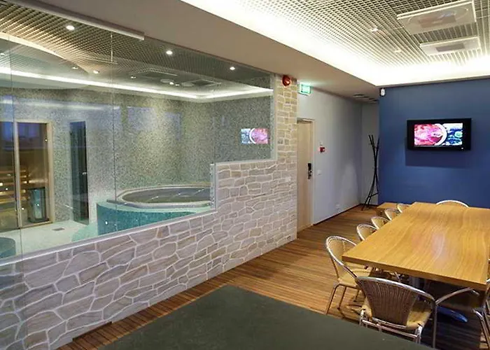 Hestia Seaport Отель