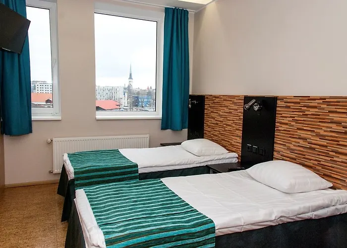 Отель Hestia Seaport 3*